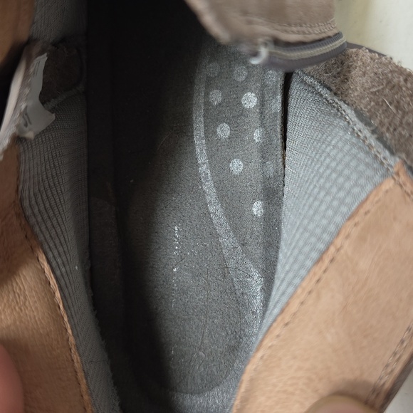 Naot Taupe Ankle Boots with Cream Soles Size 8.5 - Picture 6 of 6